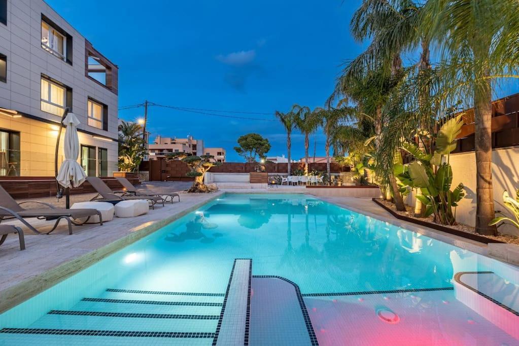 Luxury Casa Con Piscina, Wifi, 150M Dal Mare Apartment Miami Playa Екстериор снимка