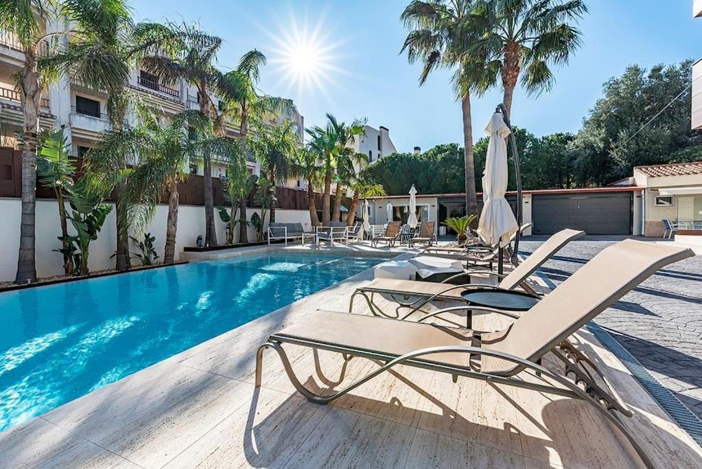 Luxury Casa Con Piscina, Wifi, 150M Dal Mare Apartment Miami Playa Екстериор снимка