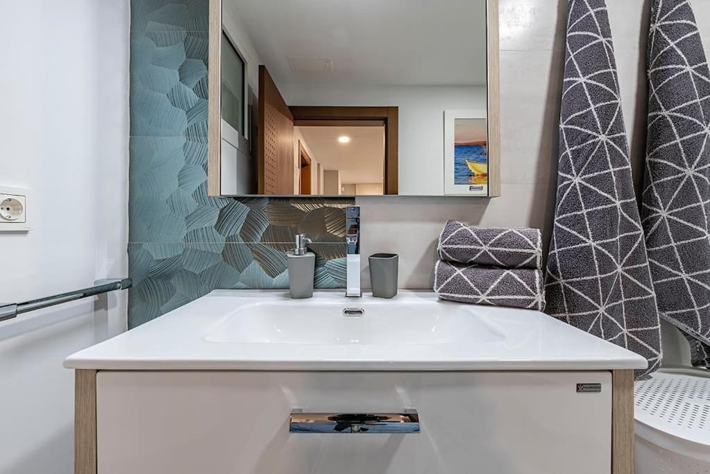 Luxury Casa Con Piscina, Wifi, 150M Dal Mare Apartment Miami Playa Екстериор снимка